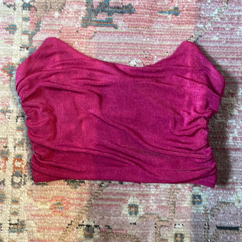 Strapless pink top